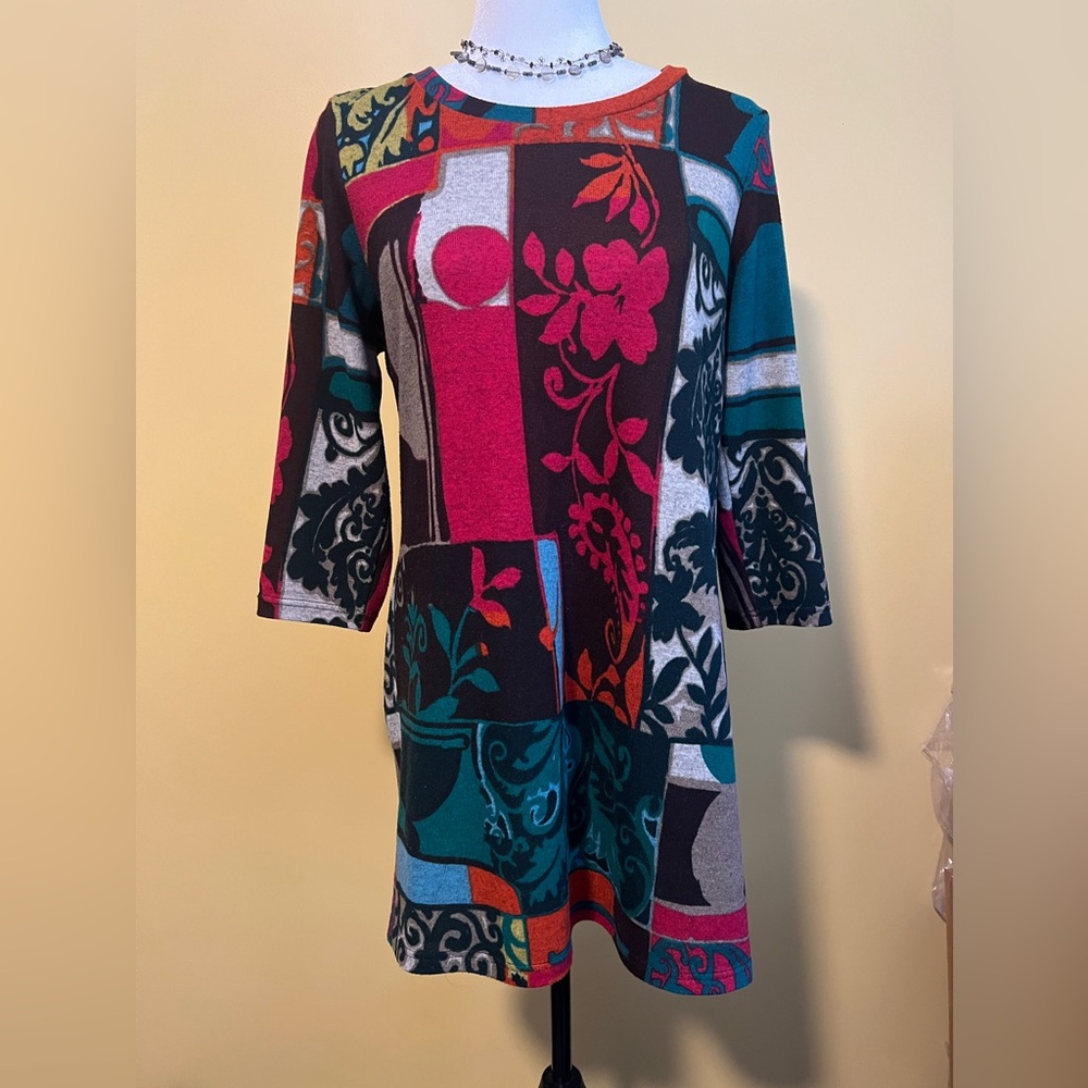 Tunic/dress with 3/4 sleeves- M